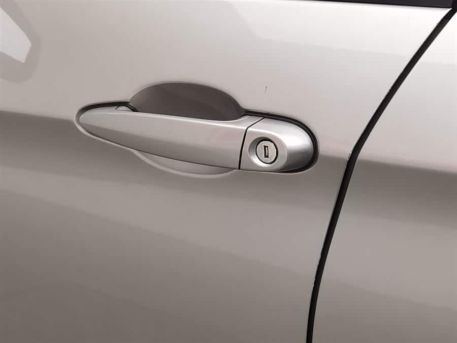 BMW X1 (Imported) 2013 car image #19