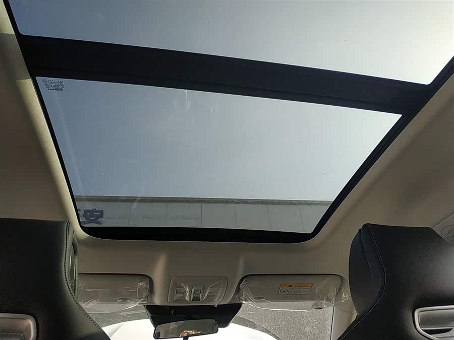 Changan UNI-K iDD 2025 #19 Changan UNI-K iDD 2025 car image #19