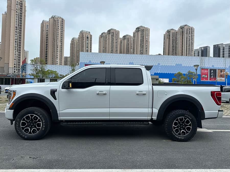 Ford F-150 Raptor 2023 immagine di auto #19