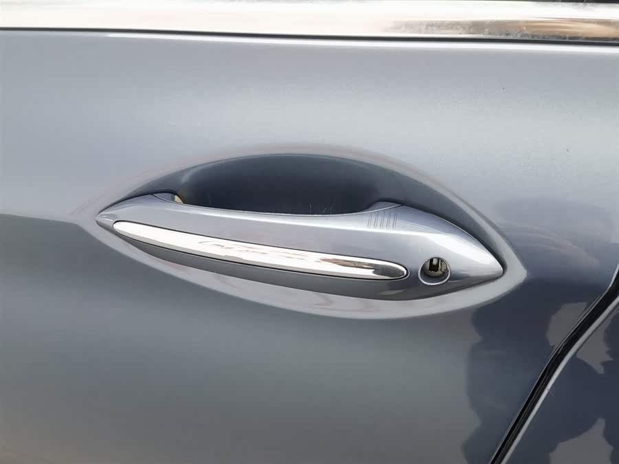 BMW 5 Series GT 2013 immagine di auto #19