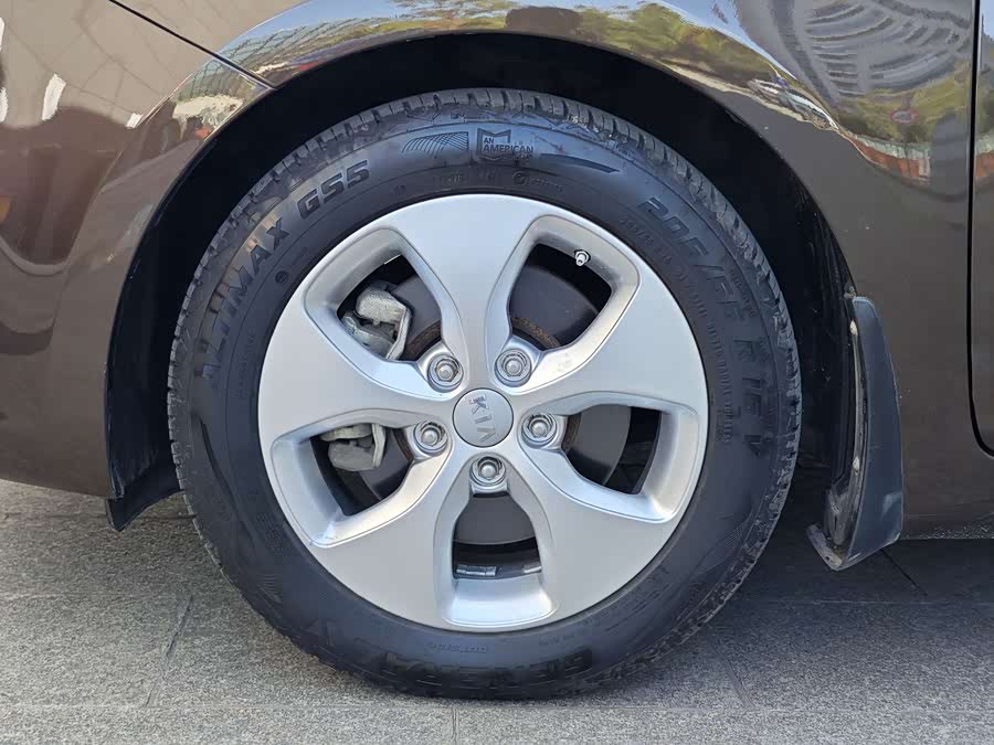 起亚 佳乐 2015 汽车图片 #19