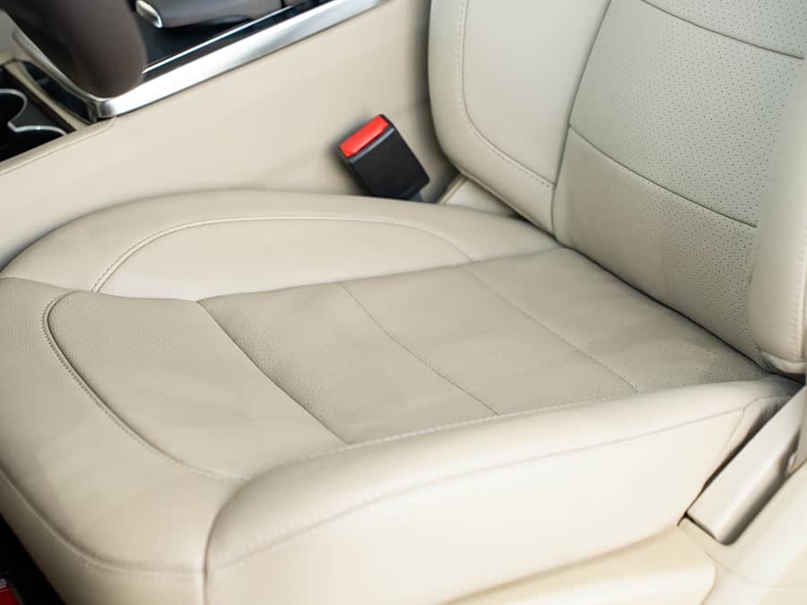 Mercedes-Benz M Class 2014 car image #19