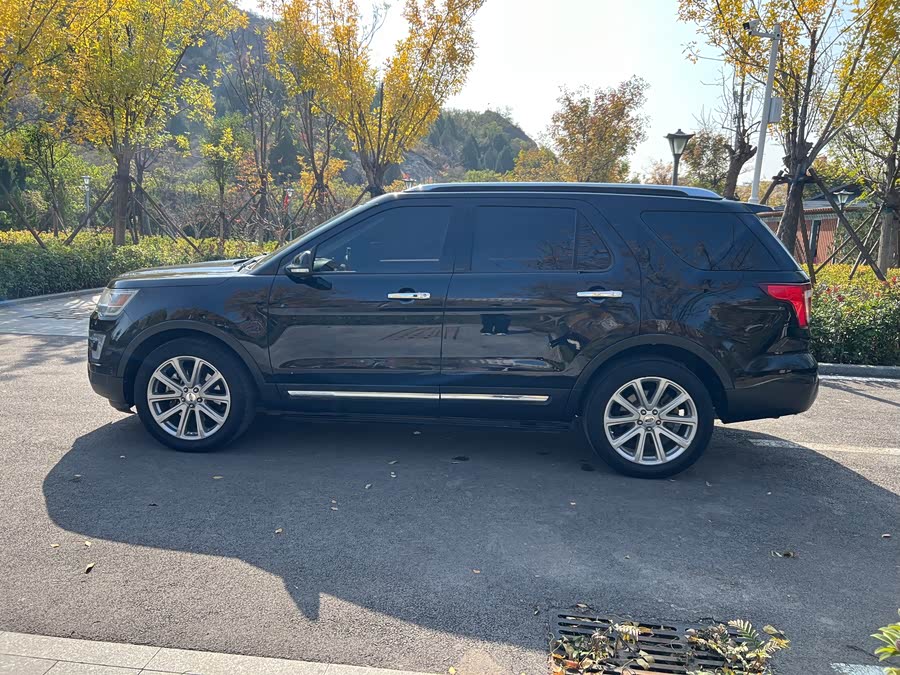 Ford Explorer (Imported) 2018 car image #19