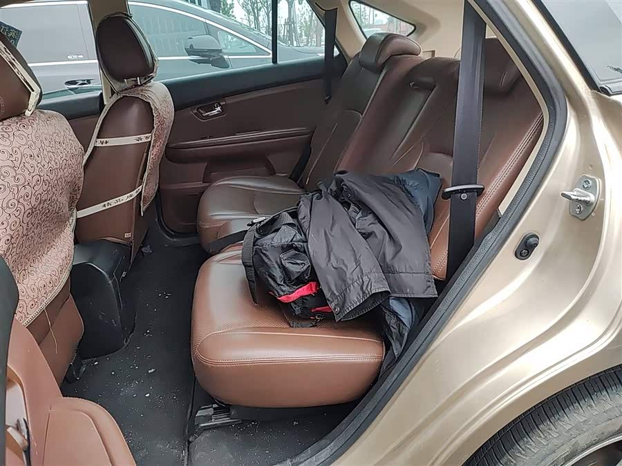 BYD S6 2016 #19 BYD S6 2016 car image #19