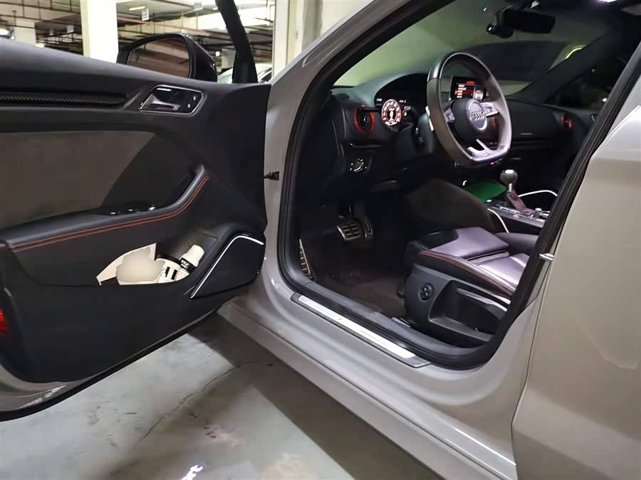 Audi RS 3 2019 #19 Audi RS 3 2019 car image #19