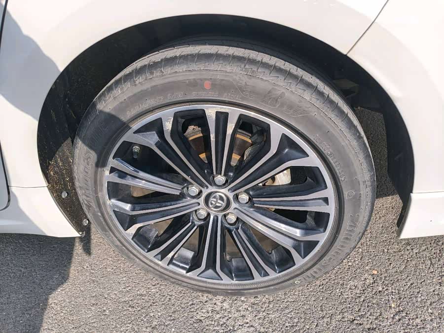 Toyota Corolla 2020 #19 Toyota Corolla 2020 صورة سيارة #19