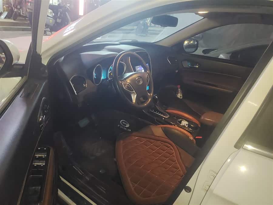 GAC Trumpchi GS5 Super 2014 car image #19