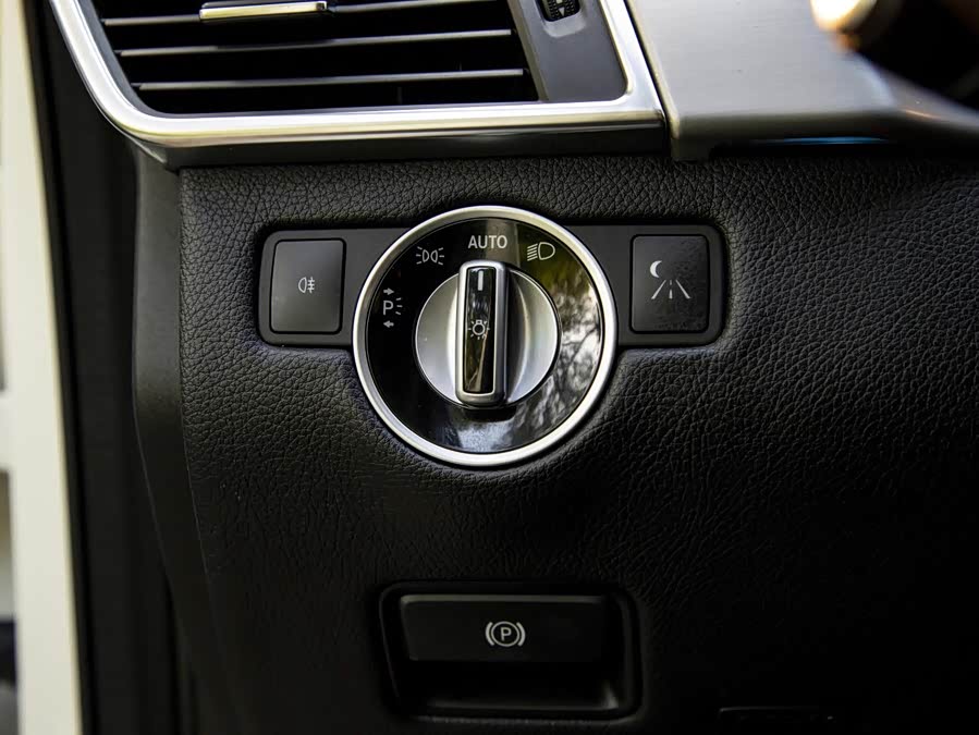 Mercedes-Benz M AMG 2013 #19 Mercedes-Benz M AMG 2013 image de voiture #19