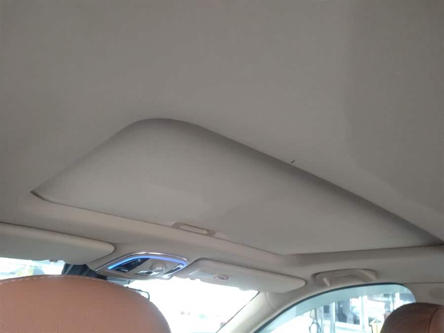 Haval H8 2015 car image #19