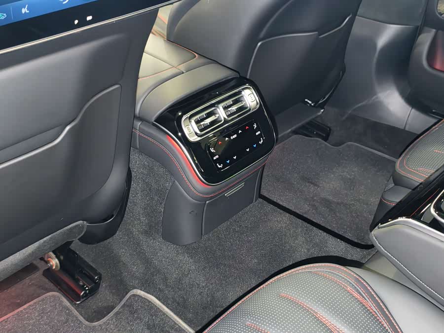 Mercedes-Benz S AMG New Energy imagem de carro #19