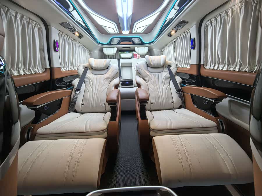 Mercedes-Benz V Class 2023 car image #19