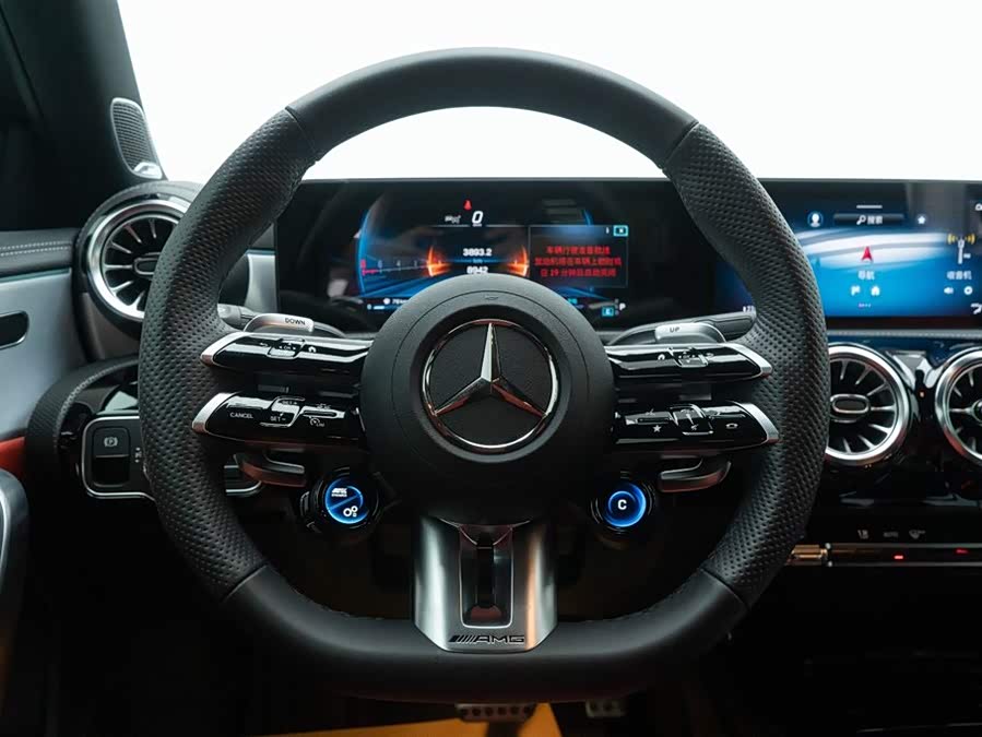Mercedes-Benz A AMG 2024 #19 Mercedes-Benz A AMG 2024 صورة سيارة #19