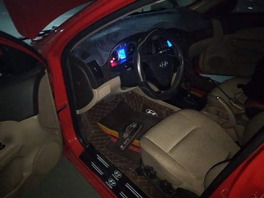 Hyundai i30 2010 #19 Hyundai i30 2010 car image #19