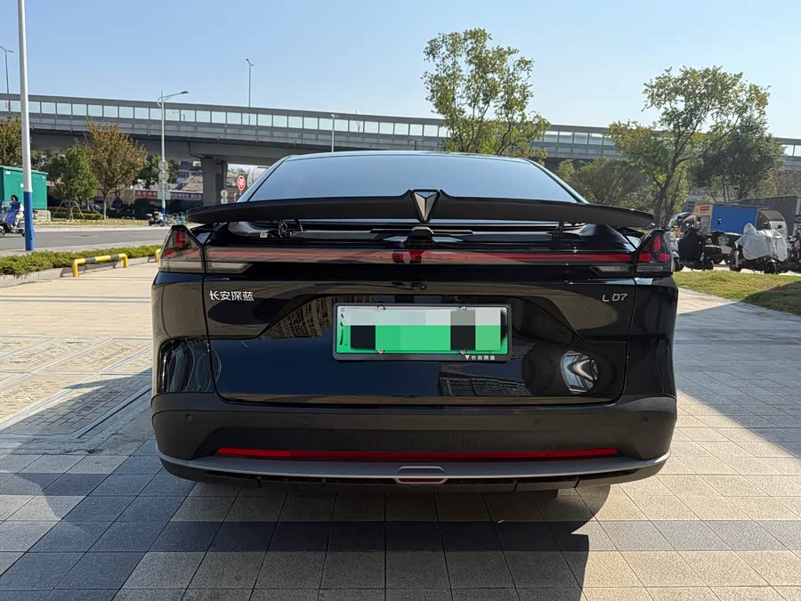 Deepal L07 2025 immagine di auto #19