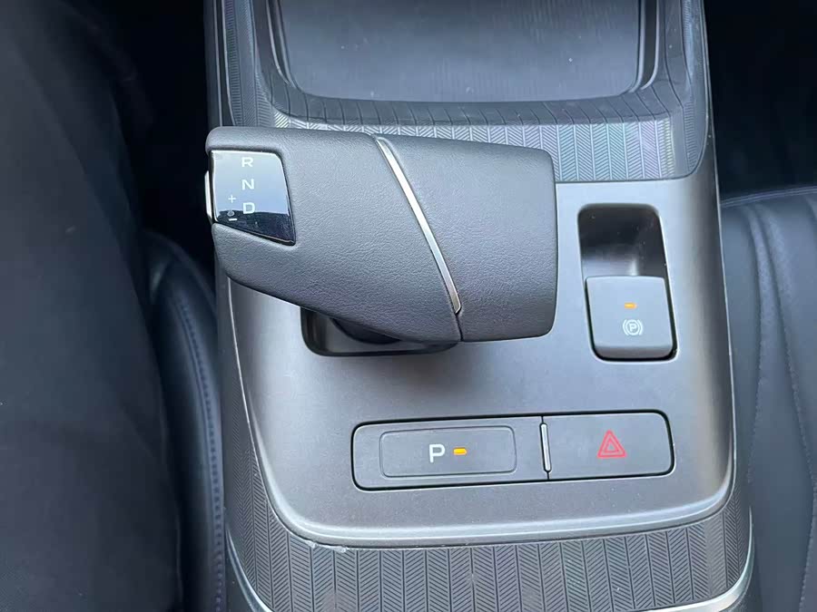 Changan Lamore 2023 car image #19