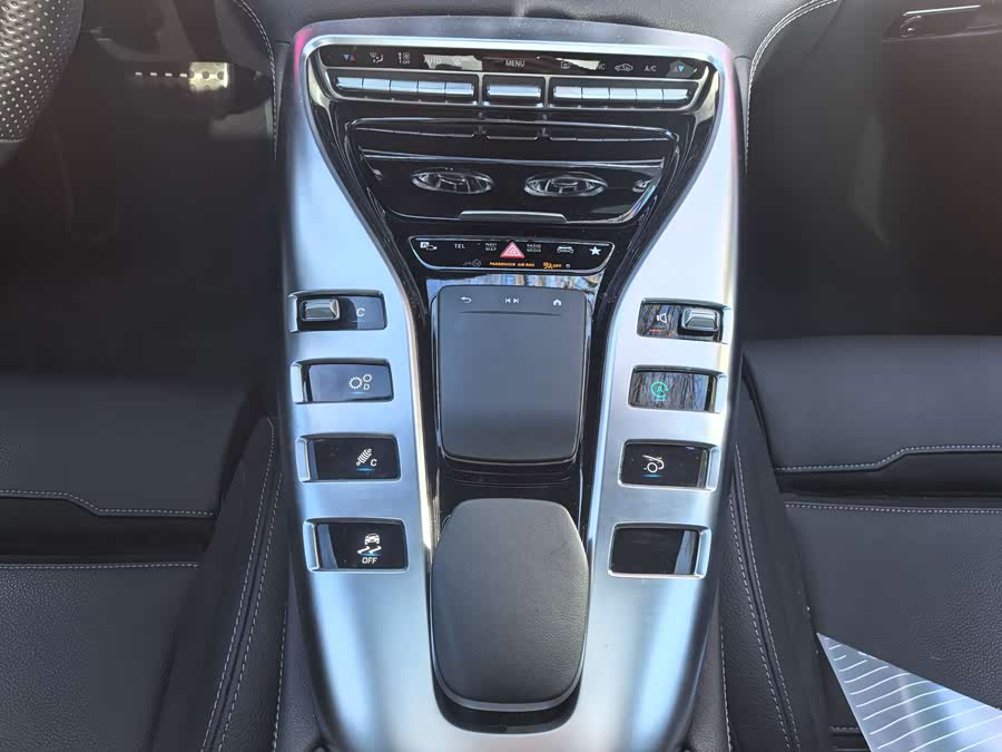 奔驰 AMG GT 2024 #19 奔驰 AMG GT 2024 汽车图片 #19