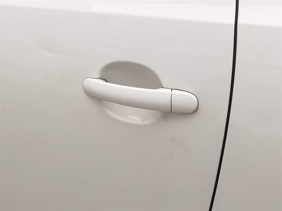 Volkswagen 2014 car image #19