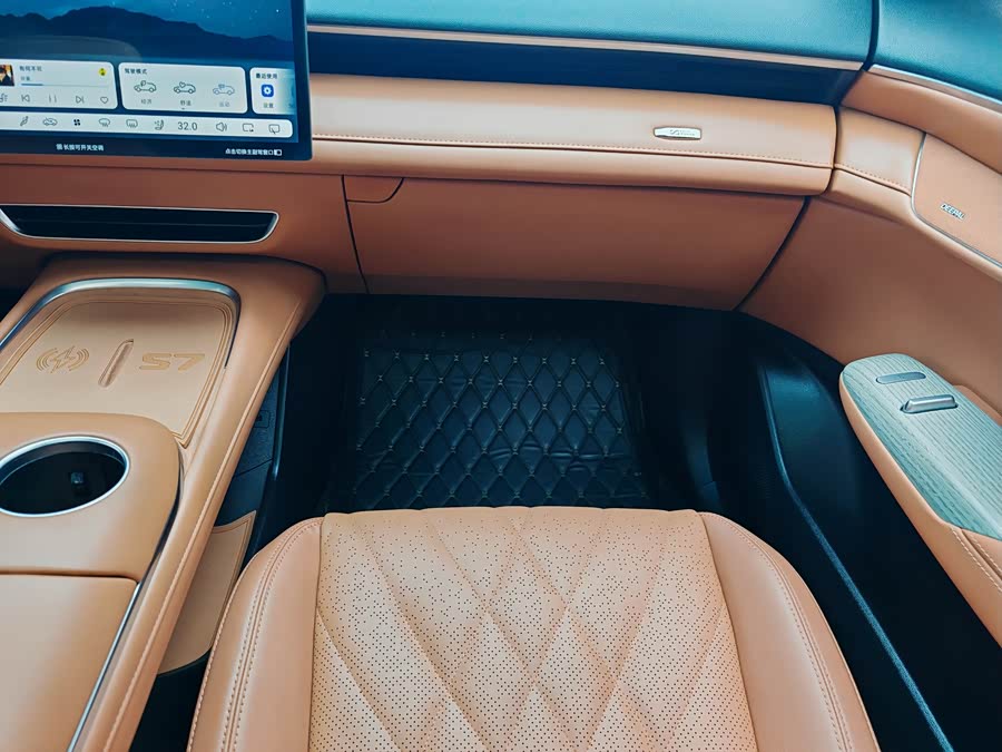 深蓝汽车 深蓝S07 2024 汽车图片 #19