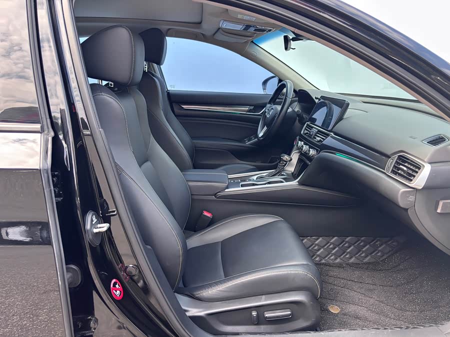 Honda Accord 2023 car image #19