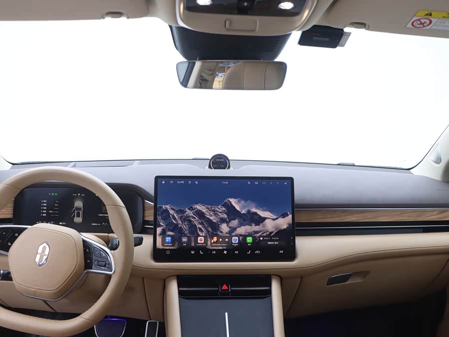2024 car image #19