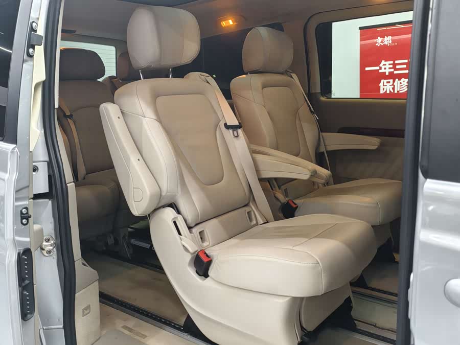 奔驰 唯雅诺 2013 汽车图片 #19