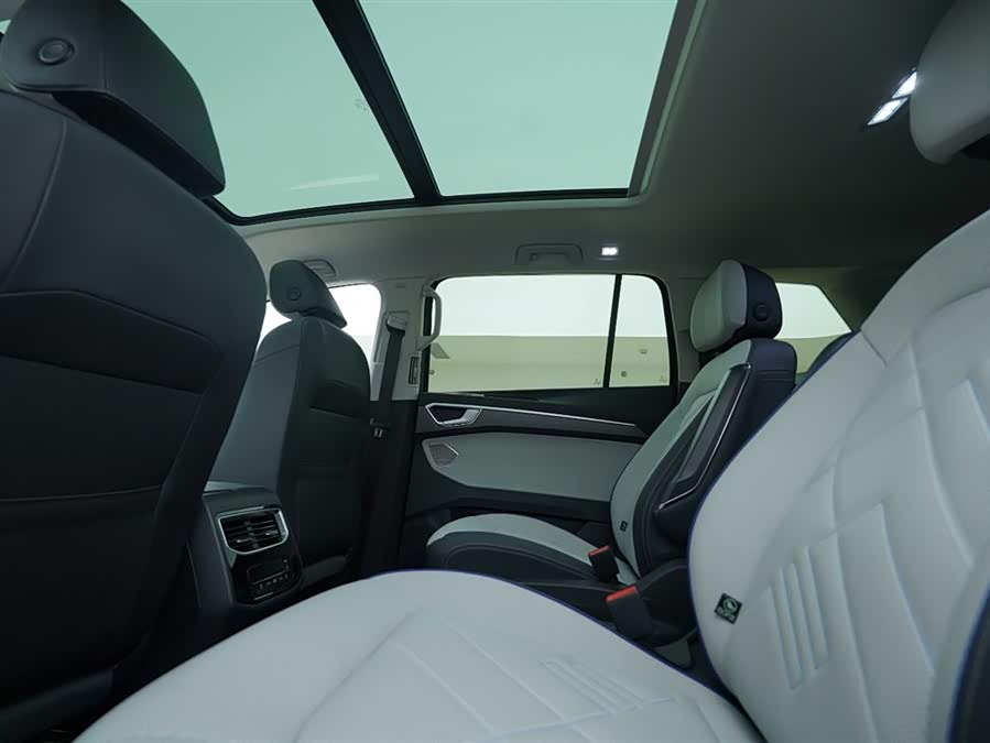 Volkswagen Talagon 2025 car image #19