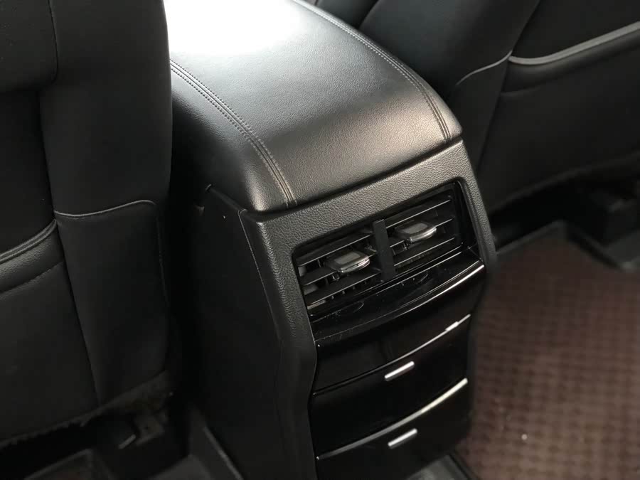 Ford Edge 2018 car image #19