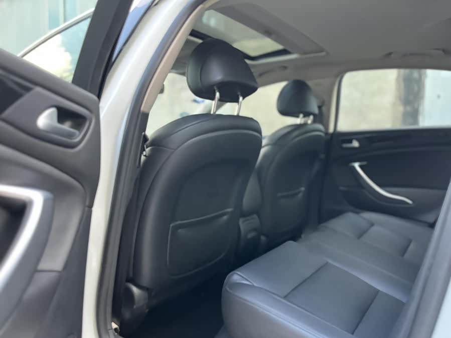 雪铁龙 雪铁龙C5 2015 汽车图片 #19