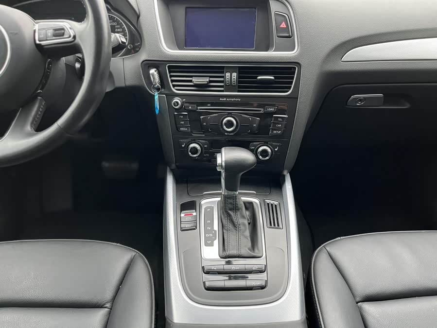 Audi Q5 2014 car image #19