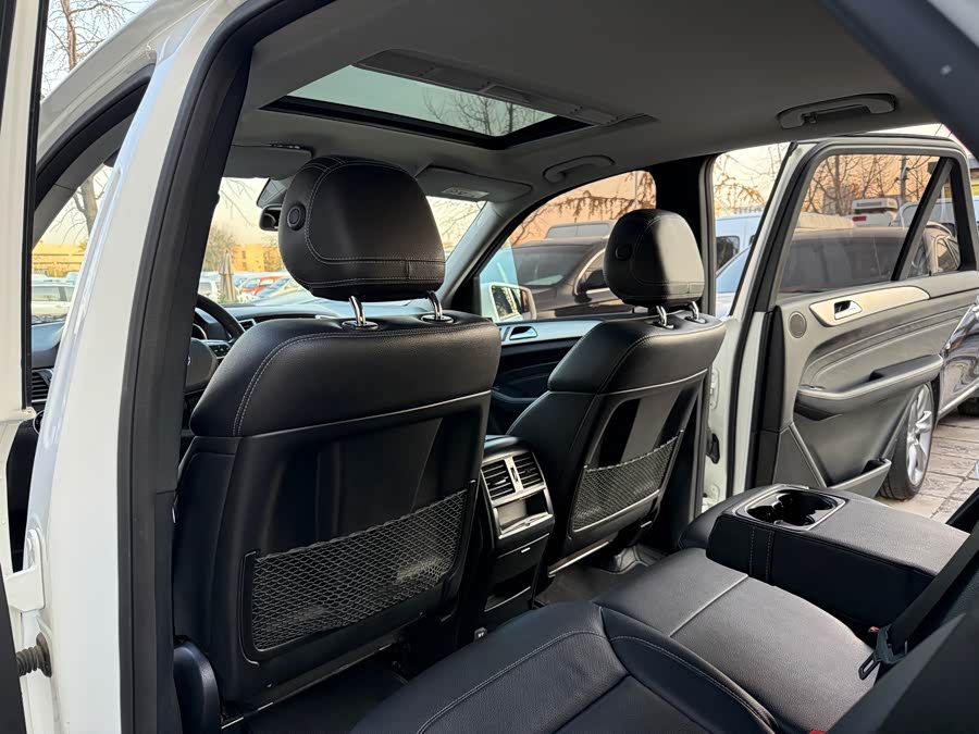 Mercedes-Benz M Class 2014 #19 Mercedes-Benz M Class 2014 car image #19