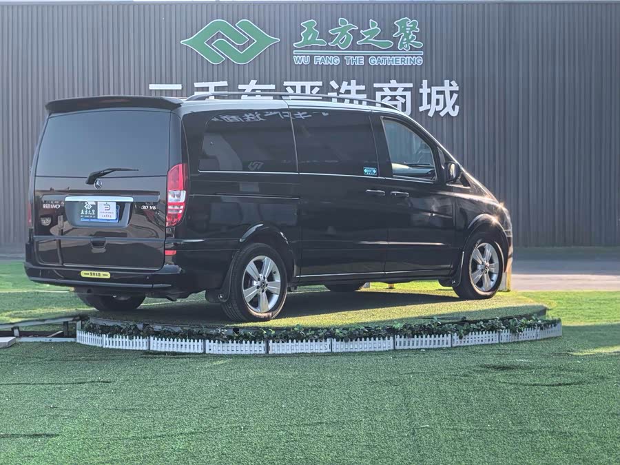 奔驰 唯雅诺 2013 汽车图片 #19