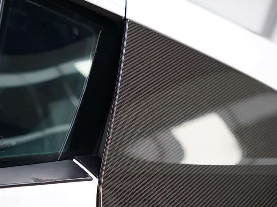 Audi R8 2016 car image #19