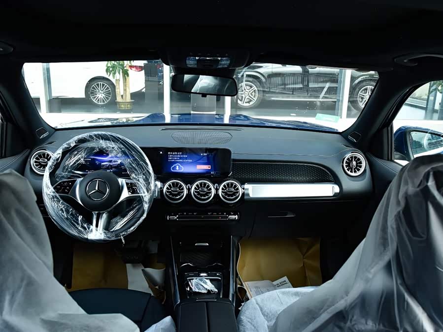 Mercedes-Benz EQB Class 2025 #19 Mercedes-Benz EQB Class 2025 car image #19