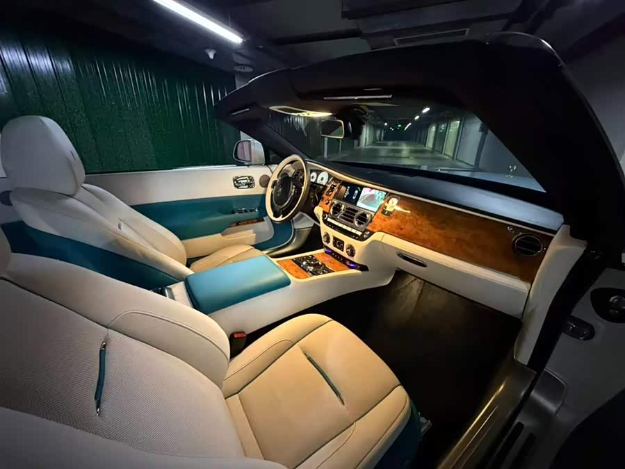Rolls-Royce Dawn 2018 car image #19