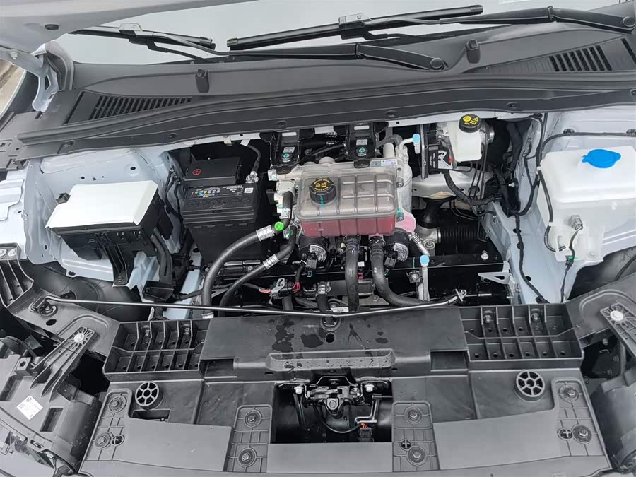 零跑汽车 零跑B01 2025 汽车图片 #19