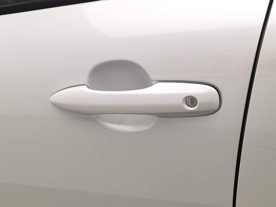 丰田 卡罗拉锐放 2025 汽车图片 #19