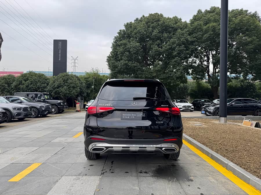 Mercedes-Benz GLC Class 2024 #19 Mercedes-Benz GLC Class 2024 car image #19