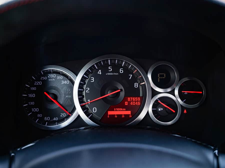 日产 日产GT-R 2010 汽车图片 #19