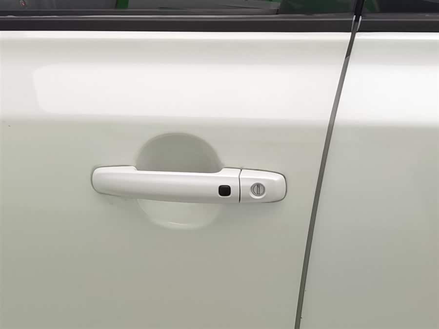 Suzuki Vitara 2017 immagine di auto #19