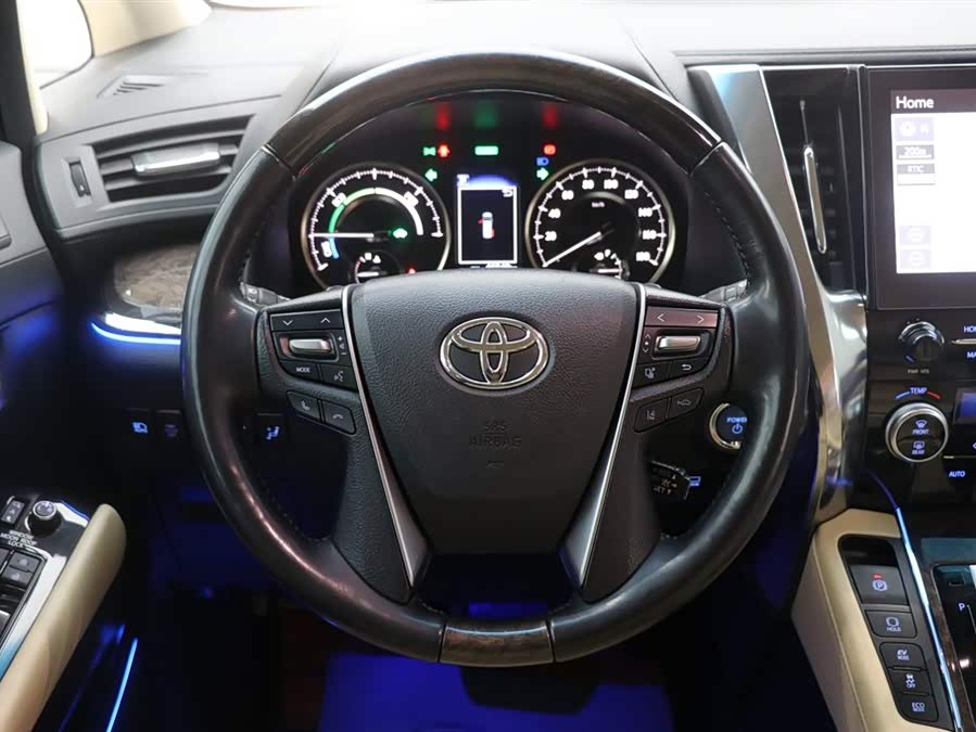 Toyota Vellfire 2023 #19 Toyota Vellfire 2023 صورة سيارة #19