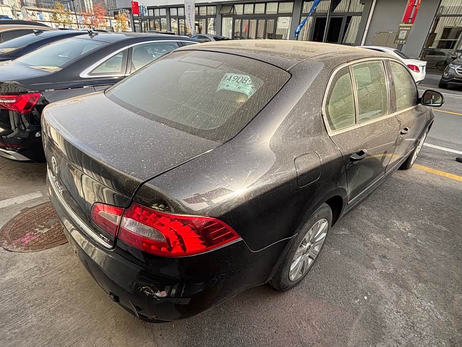 Skoda Superb 2010 car image #19