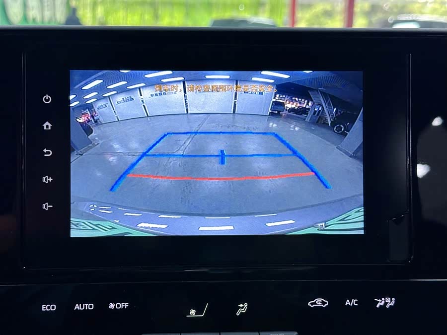 Toyota bZ4X 2023 immagine di auto #19