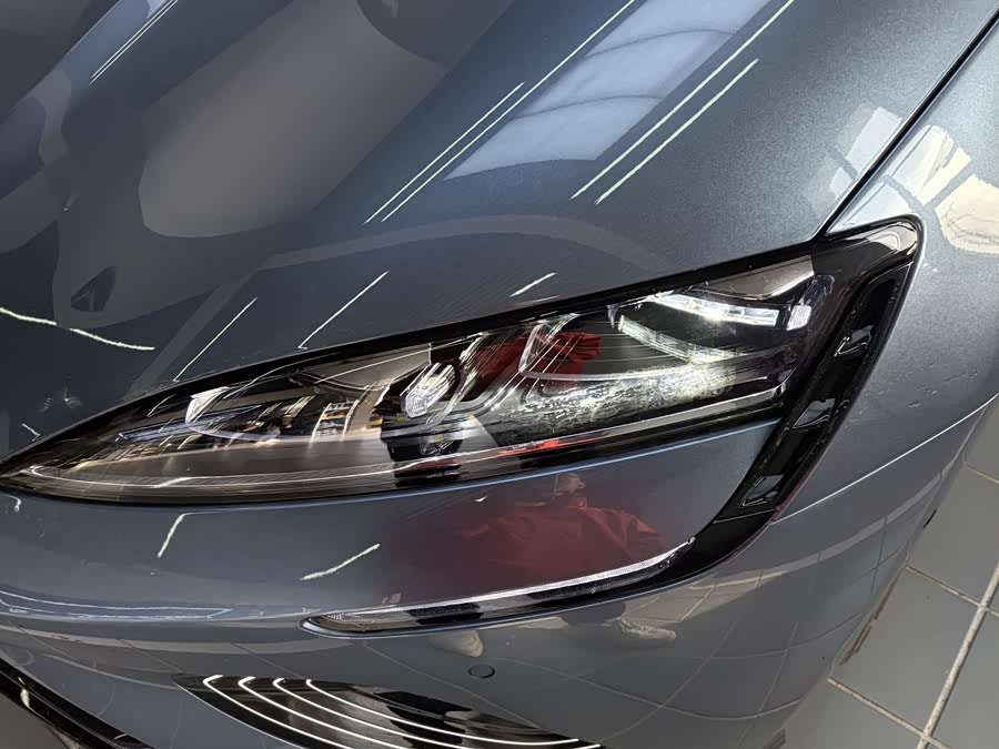 BYD Seal 2025 car image #19