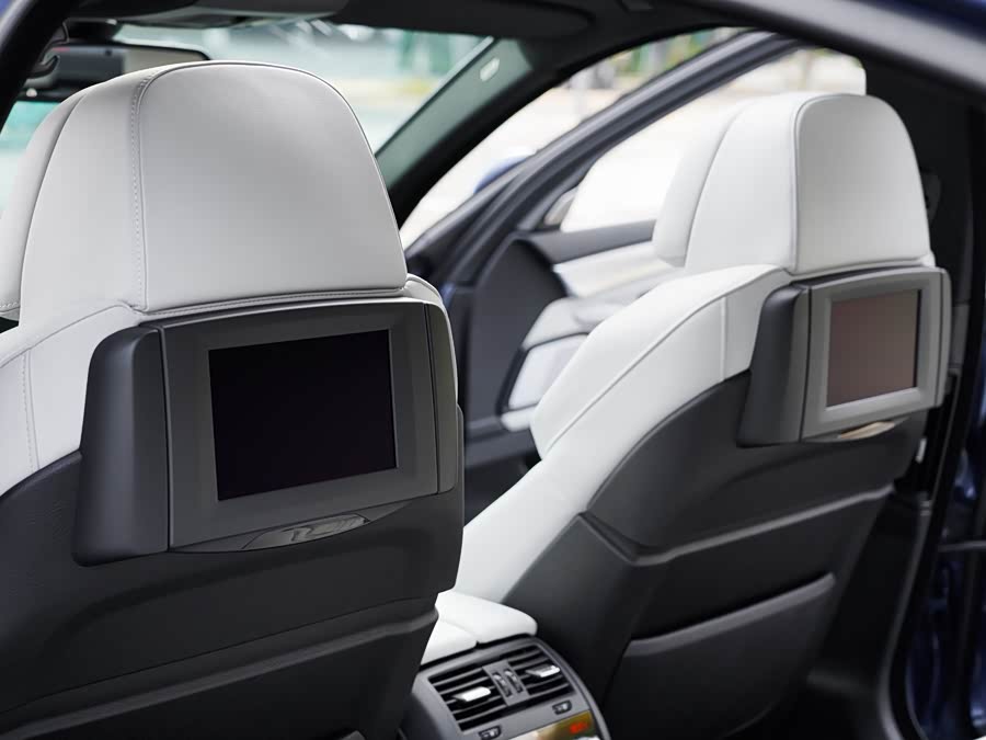 BMW M5 2012 #19 BMW M5 2012 car image #19