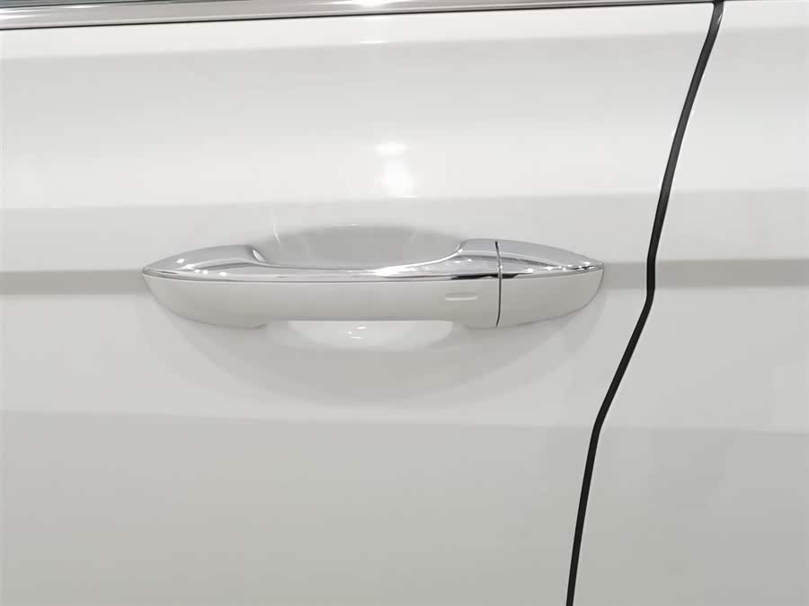 Volkswagen Bora 2023 car image #19