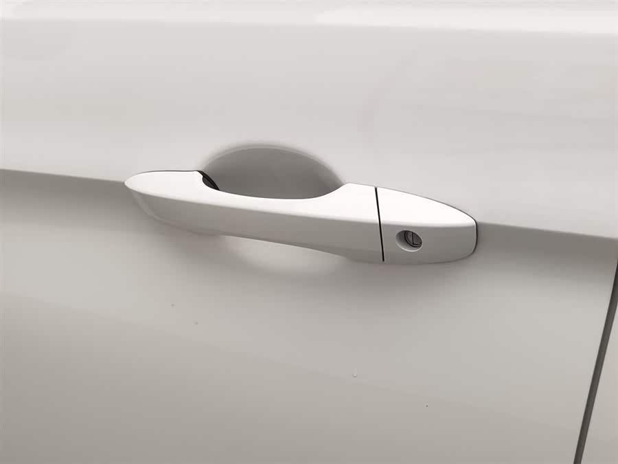 T5 2023 car image #19