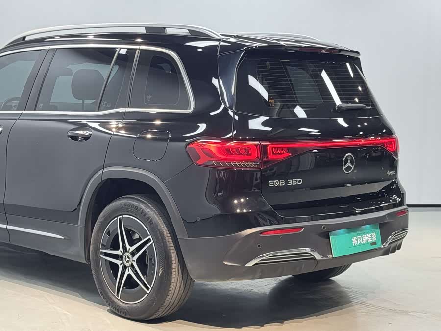 Mercedes-Benz EQB Class 2023 car image #19