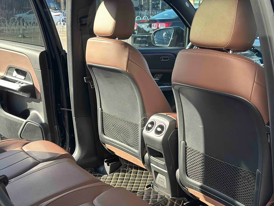 Mercedes-Benz GLB Class 2022 #19 Mercedes-Benz GLB Class 2022 car image #19