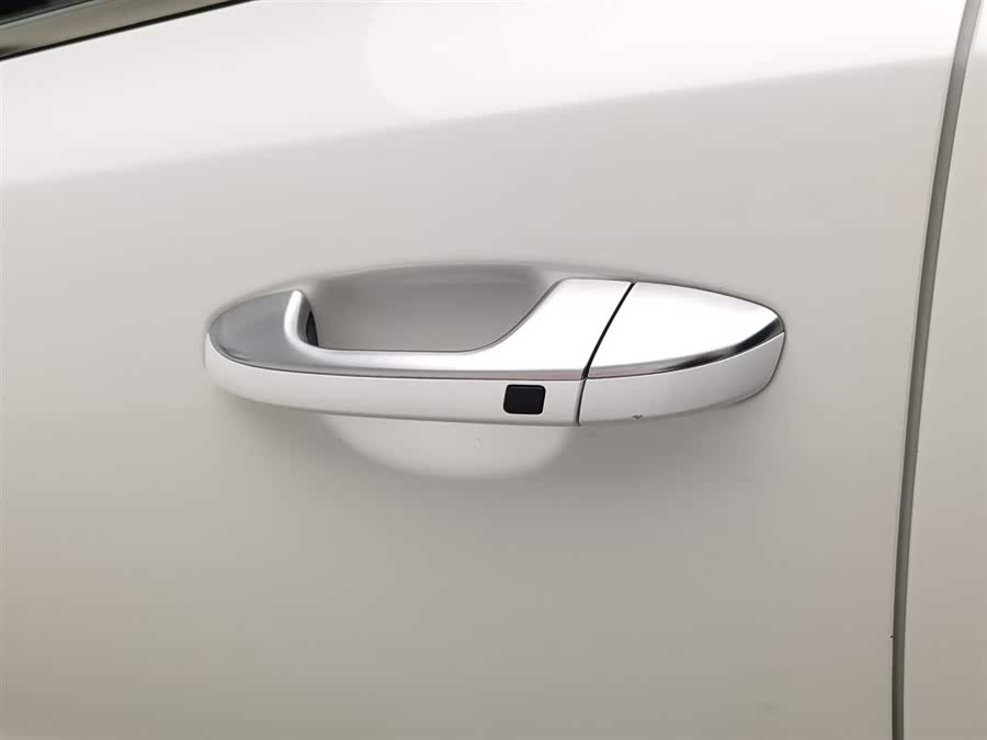 Kia KX5 2022 imagen de coche #19