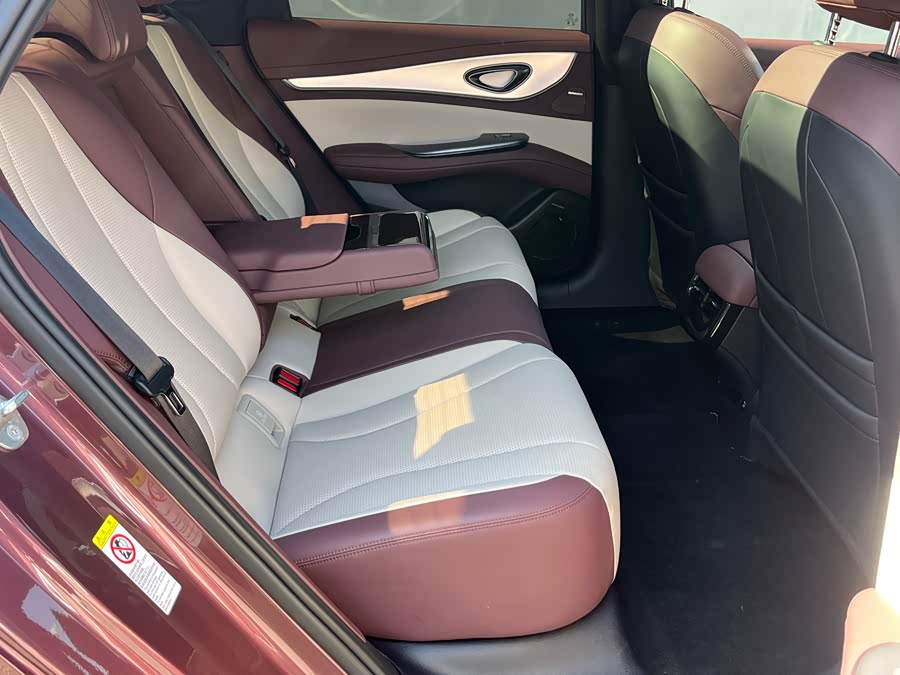 BYD Seal 07 DM-i 2025 car image #19